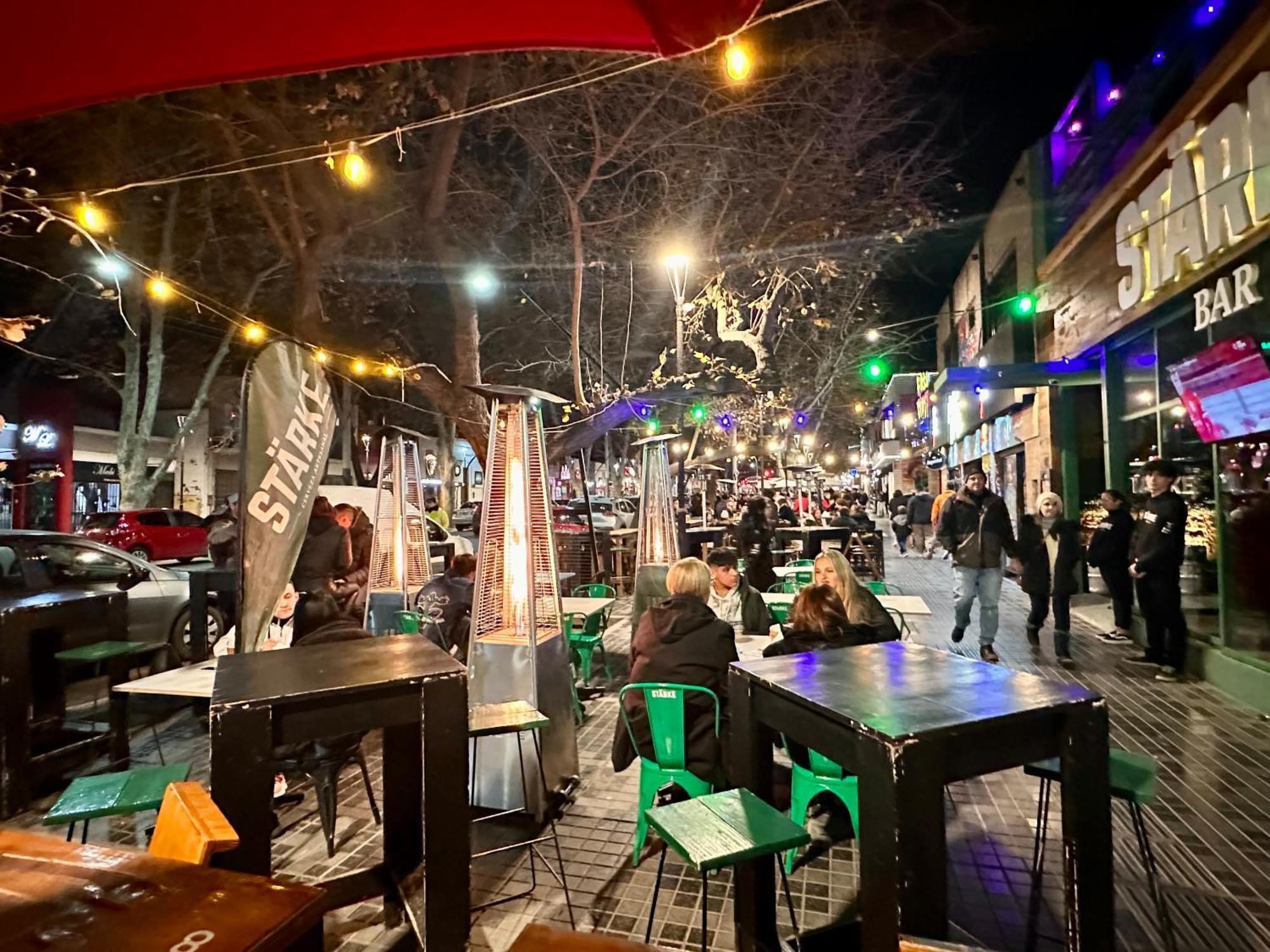 Departamento En Calle Aristides, Mejor Zona Turistica Mendoza Bagian luar foto
